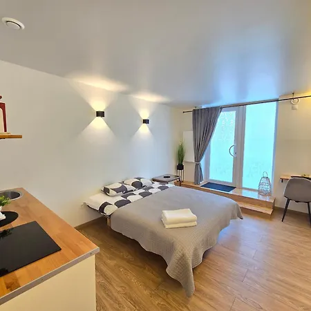 T1 Bamboo Apartment
